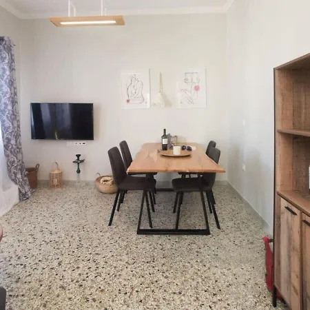 Appartement Amazing Maisonette With Roof Garden *